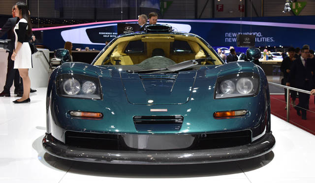 32_mclaren_f1
