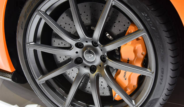 39_mclaren_650s