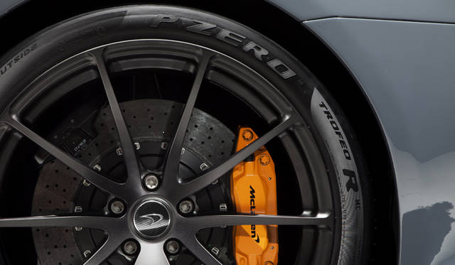 75_mclaren_675lt