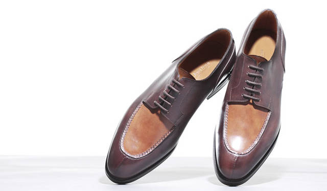 <strong>JOHN LOBB｜ジョンロブ</strong><br />2015春夏コレクション　ジャパンスペシャルモデル「CHAMBORD II（シャンボード 2）」