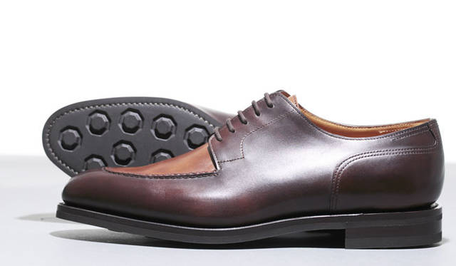 <strong>JOHN LOBB｜ジョンロブ</strong><br />2015春夏コレクション　ジャパンスペシャルモデル「CHAMBORD II（シャンボード 2）」