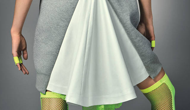 <strong>NikeLab｜ナイキラボ</strong><br />「NikeLab × sacai コレクション」<br />