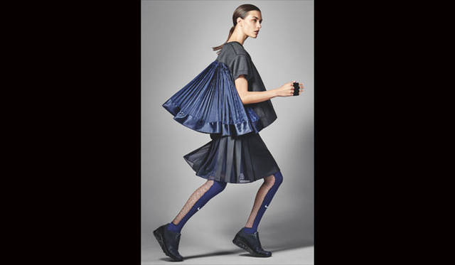 <strong>NikeLab｜ナイキラボ</strong><br />「NikeLab × sacai コレクション」<br />