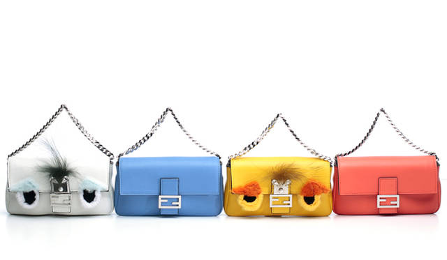 <strong>Petit & Colorful Bag</strong><br><br> <strong>FENDI｜フェンディ</strong><br><br>  ランウェイに登場し、話題をさらったフェンディのマイクロバッグ。フェンディのアイコンバッグ、バゲットが手のひらサイズに。そのままでも、チェーンを大きなバッグに取り付けて、２個持ちしても楽しい。贅沢なミンクでユーモラスな表情のBAG BUGSもお目見え。 <br><br>「マイクロ バケット」［H8.5×W13.5×D2.2㎝］各12万2640円、「マイクロ バゲット」BAG BUGS［H8.5×W13.5×D2.2㎝］各17万3880円<br>フェンディ／フェンディ ジャパン　Tel. 03-3514-6187