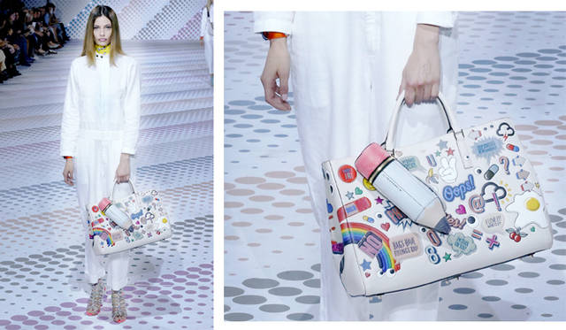 <strong>New Top Handle</strong><br><br><strong>ANYA HINDMARCH｜アニヤ・ハインドマーチ</strong><br><br>