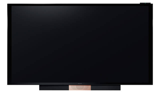 <strong>Bang & Olufsen｜バング＆オルフセン  Love Affair Collection BeoVision Avant 85</strong><br />最高品質の映像とテレビの常識を超えるサウンドで、リビングルームを本物の映画館のような空間に。フロアスタンド、BeoRemote Oneリモコン含む。454万3000円（税抜） 