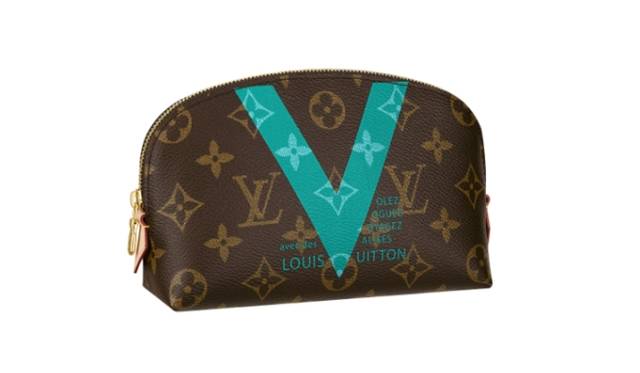 MONOGRAM V　ポシェット・コスメティック　5万2920円