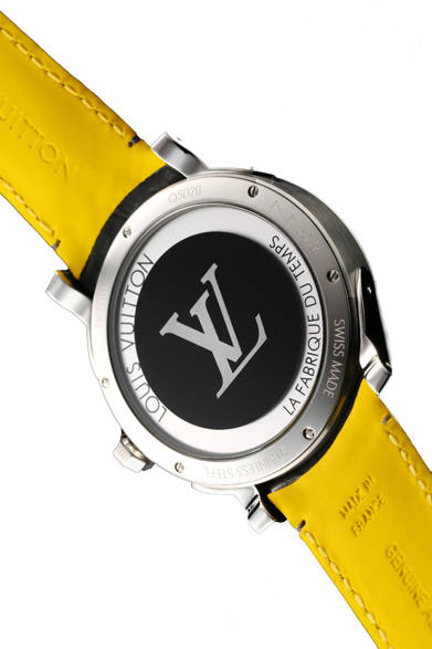 <strong>エスカル タイムゾーン</strong><br>ケース｜ステンレススチール<br>直径｜39mm<br>ムーブメント｜自動巻き（Cal.LV87）<br>機能｜ワールドタイム（24タイムゾーンの時間を表示）<br>ストラップ｜アリゲーター<br>防水性｜50ｍ<br>発売時期｜6月予定<br>予価｜81万円（税抜）