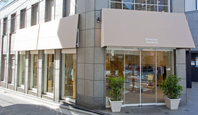 <strong>Drawing Numbers｜ドローイングナンバーズ</strong><br />Drawing Numbers 南青山店