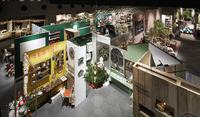 <strong>「場と間vol.08　BATOMA CHRISTMAS」</strong><br />過去開催の様子