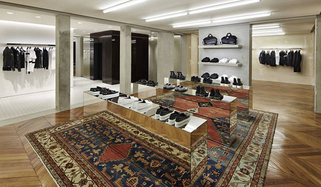 <strong>GIVENCHY by Riccardo Tisci｜ジバンシィ バイ リカルド ティッシ</strong><br />「ジバンシィ ストア」