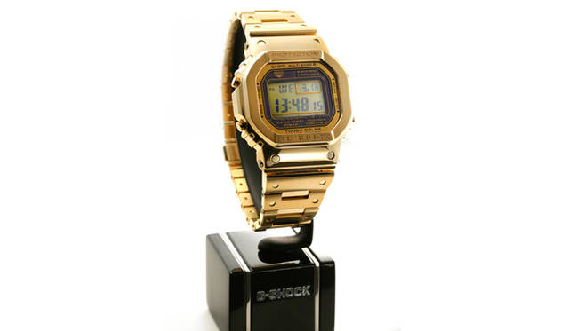 会場には、コンセプトモデルとして、18Kイエローゴールド仕様のG-SHOCKが展示されていた。液晶部分の罫線までゴールドでした。価格は未定