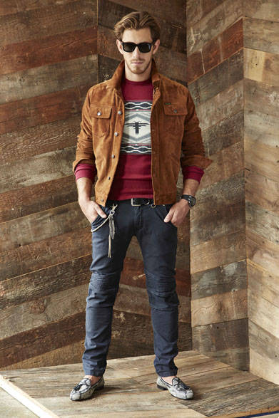 <strong>MICHAEL BASTIAN｜マイケル・バスティアン</strong><br />2015年春夏コレクション