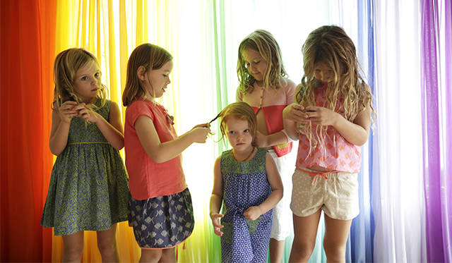 「キッズブランドをはじめようと思ったのは、子供たちに可能性に満ちたカラフルな世界を見せてあげたいと思ったから」とマルゲリータ。