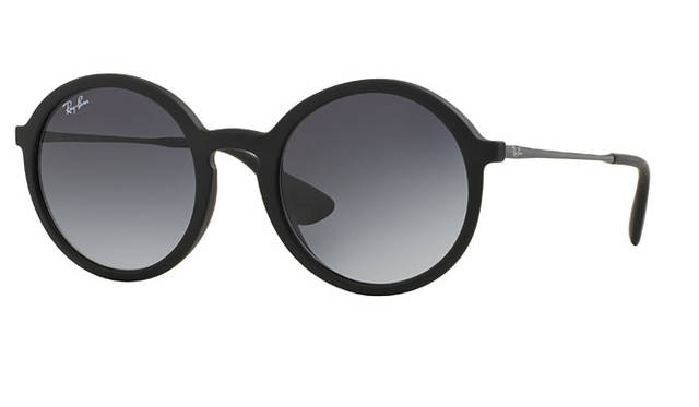 <strong>Ray-Ban｜レイバン</strong><br />モデル「RB3447JM」　Ray-Ban®