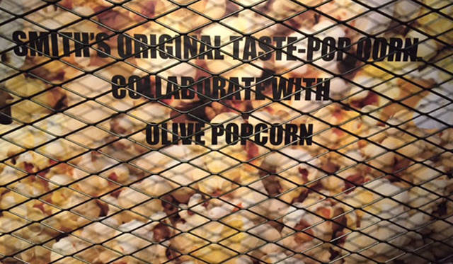 <strong>ダイニングバー「SMITH」</strong><br />「OLIVE POPCORN（オリーブポップコーン）」OLIVE POPCORN コラボレーションオリジナルポップコーン