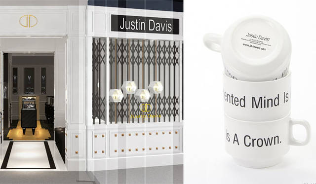 <strong>JUSTIN DAVIS｜ジャスティン デイビス</strong><br />写真右／3万2400円以上購入の方に「オリジナルスタッキングカップ」をプレゼント