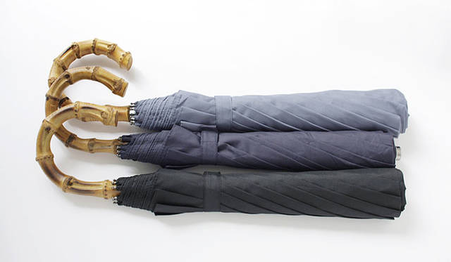 <strong>doinel｜ドワネル</strong><br />「FOX UMBRELLAS」各1万6200円