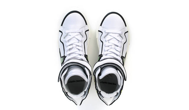 SNEAKERS FOR SPRING スニーカー11万2320円※世界500足限定 ピエール アルディ/ステディ スタディ Tel. 03-5469-7110