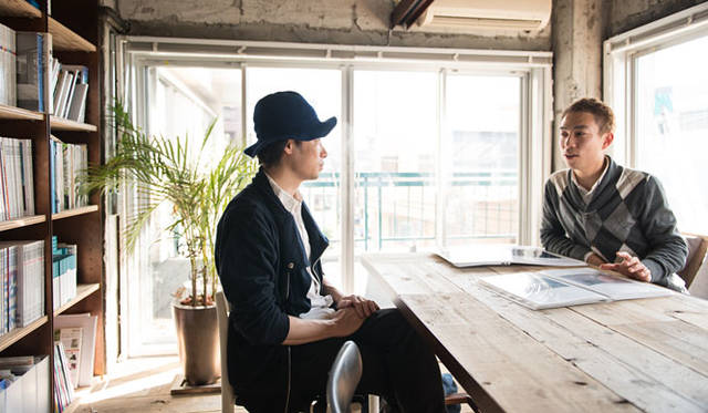 <strong>谷尻誠×川久保ジョイ対談</strong><br />「SUPPOSE DESIGN OFFICE」にて