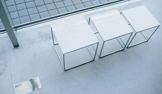 <strong>LIVING MOTIF｜リビング・モティーフ</strong><br />1階 ポール・ケアホルム「dialogue with materials－素材との対話－」コーナー