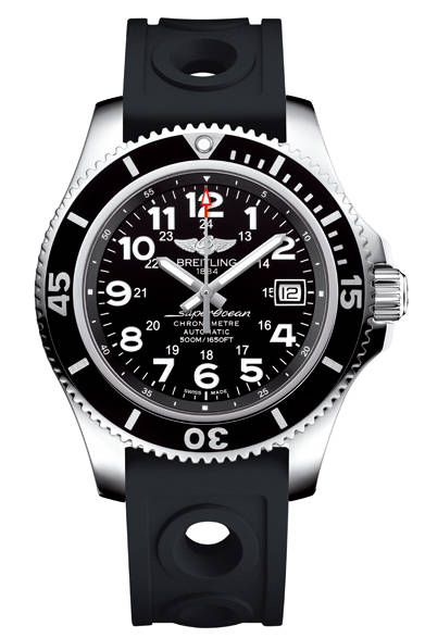 <strong>スーパーオーシャン II 42</strong><br><br>ケース｜ステンレススチール<br />直径｜42mm<br />ムーブメント｜自動巻き（Cal.17）<br />機能｜日付表示<br />ストラップ｜ラバー<br />防水｜500ｍ<br />発売時期｜2015年夏予定<br />価格｜44万2800円<br />