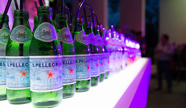 いまやダイニングシーンに欠かせないサンペレグリノが会場のあちこちで配られていた