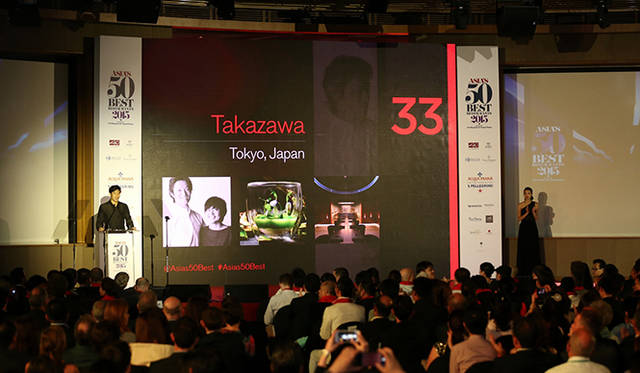 赤坂の「タカザワ（TAKAZAWA）」は、予約が取れないレストランのひとつ