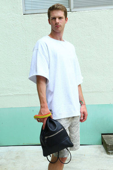 <strong>ithelicy｜イザリシー</strong><br />「LOTUS」（W290 × H430mm）4万2120円