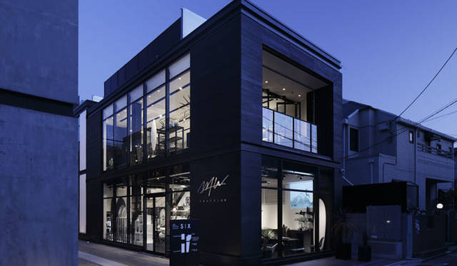 <strong>WTW｜ダブルティー</strong><br />「WTW SURFCLUB（ダブルティー・サーフクラブ）」　Nacasa & Partners Inc.