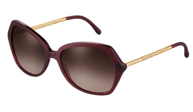 <strong>BURBERRY｜バーバリー</strong><br />2015 SPRING&SUMMER EYEWEAR COLLECTION「BE 4193」