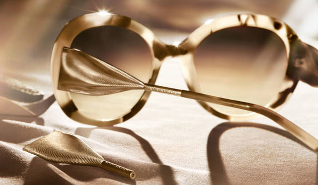 <strong>BURBERRY｜バーバリー</strong><br />2015 SPRING&SUMMER EYEWEAR COLLECTION
