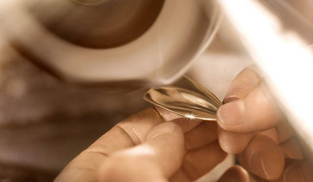 <strong>BURBERRY｜バーバリー</strong><br />2015 SPRING&SUMMER EYEWEAR COLLECTION