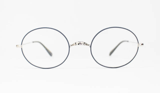 <strong>Continuer｜コンティニュエ</strong><br />Oliver Goldsmith for Continuer「Oliver OVAL/PRO」（Silver Grey）3万1320円