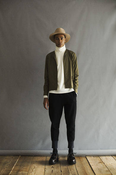 <strong>FACTOTUM｜ファクタトム</strong><br />「VALLIS by FACTOTUM」2015-16秋冬コレクション