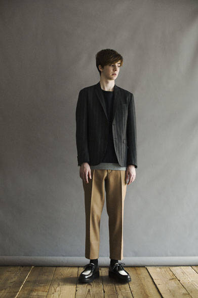 <strong>FACTOTUM｜ファクタトム</strong><br />「VALLIS by FACTOTUM」2015-16秋冬コレクション