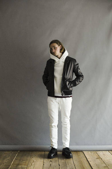 <strong>FACTOTUM｜ファクタトム</strong><br />「VALLIS by FACTOTUM」2015-16秋冬コレクション