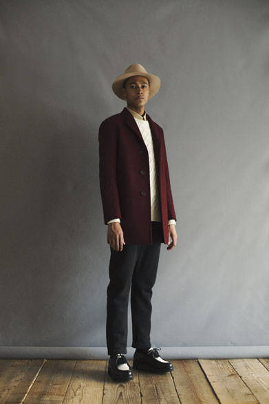 <strong>FACTOTUM｜ファクタトム</strong><br />「VALLIS by FACTOTUM」2015-16秋冬コレクション