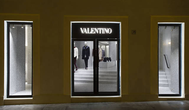 <strong>VALENTINO｜ヴァレンティノ</strong><br />「ヴァレンティノブティック」