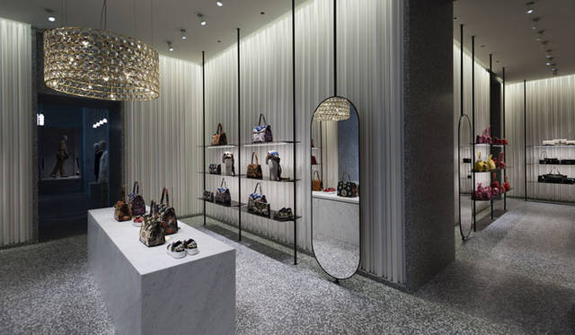 <strong>VALENTINO｜ヴァレンティノ</strong><br />「ヴァレンティノブティック」