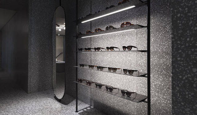 <strong>VALENTINO｜ヴァレンティノ</strong><br />「ヴァレンティノブティック」