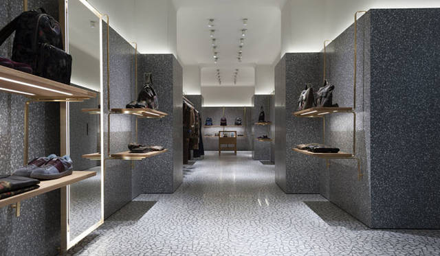 <strong>VALENTINO｜ヴァレンティノ</strong><br />「ヴァレンティノブティック」