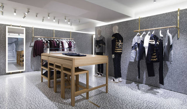 <strong>VALENTINO｜ヴァレンティノ</strong><br />「ヴァレンティノブティック」メンズ