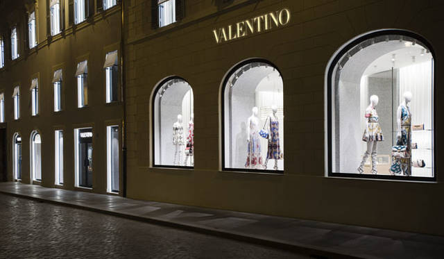 <strong>VALENTINO｜ヴァレンティノ</strong><br />「ヴァレンティノブティック」