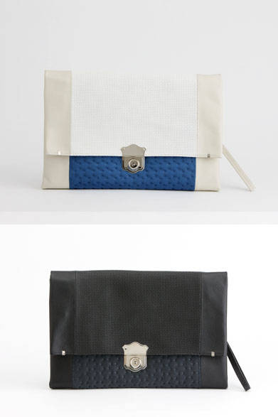 <strong>ithelicy｜イザリシー</strong><br />エンボス革とウルトラスエードのコンビネーションが新鮮なクラッチ。錠前はドイツ製。「SISKO-SP」（W340×H240mm）4万8600円