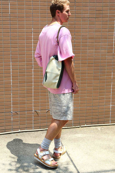 <strong>ithelicy｜イザリシー</strong><br />「LOLO」（W300×H160×D100mm）4万2120円