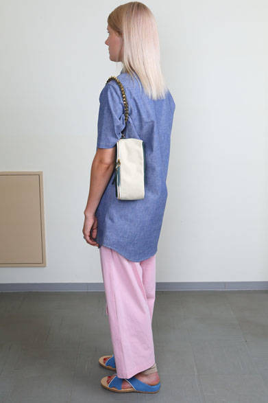 <strong>ithelicy｜イザリシー</strong><br />「SUSU」（W220×H110×D70mm）3万5640円