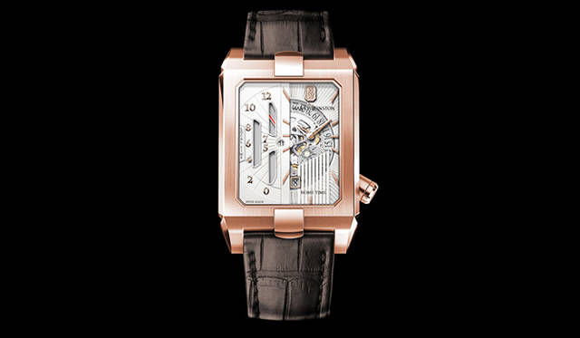 <strong>HW アヴェニュー・デュアルタイム オートマティック</strong><br>ケース｜セドナゴールド<br>サイズ｜縦53.8×横35.8mm<br>厚さ｜10.7mm<br>ムーブメント｜自動巻き（Cal.HW3502）<br>機能｜レトログラード式ローカルタイム表示（文字盤左半面）、昼夜表示（本国時間と連動）、日付表示<br>ストラップ｜アリゲーター<br>防水｜3気圧<br>発売時期｜11月<br>予価｜440万6481円（税抜）<br>