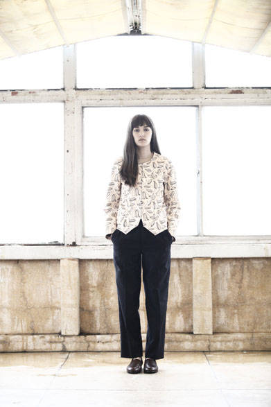 <strong>semoh｜セモー</strong><br />レザーブルゾン 18万3600円、パンツ 2万7000円、レザーシューズ  5万6160円