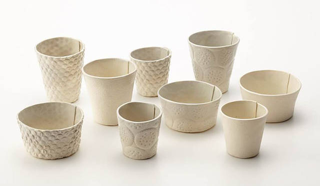 <strong>ミラノサローネ2015｜Experimental Creations</strong><br />＜Material Experiments＞<br />福定良佑「utsusiwa」<br />普段身のまわりにある素材をサーフェステクスチャーという視点から観察し、人工物でありながら意図せずできたサーフェスの魅力に焦点をあてている